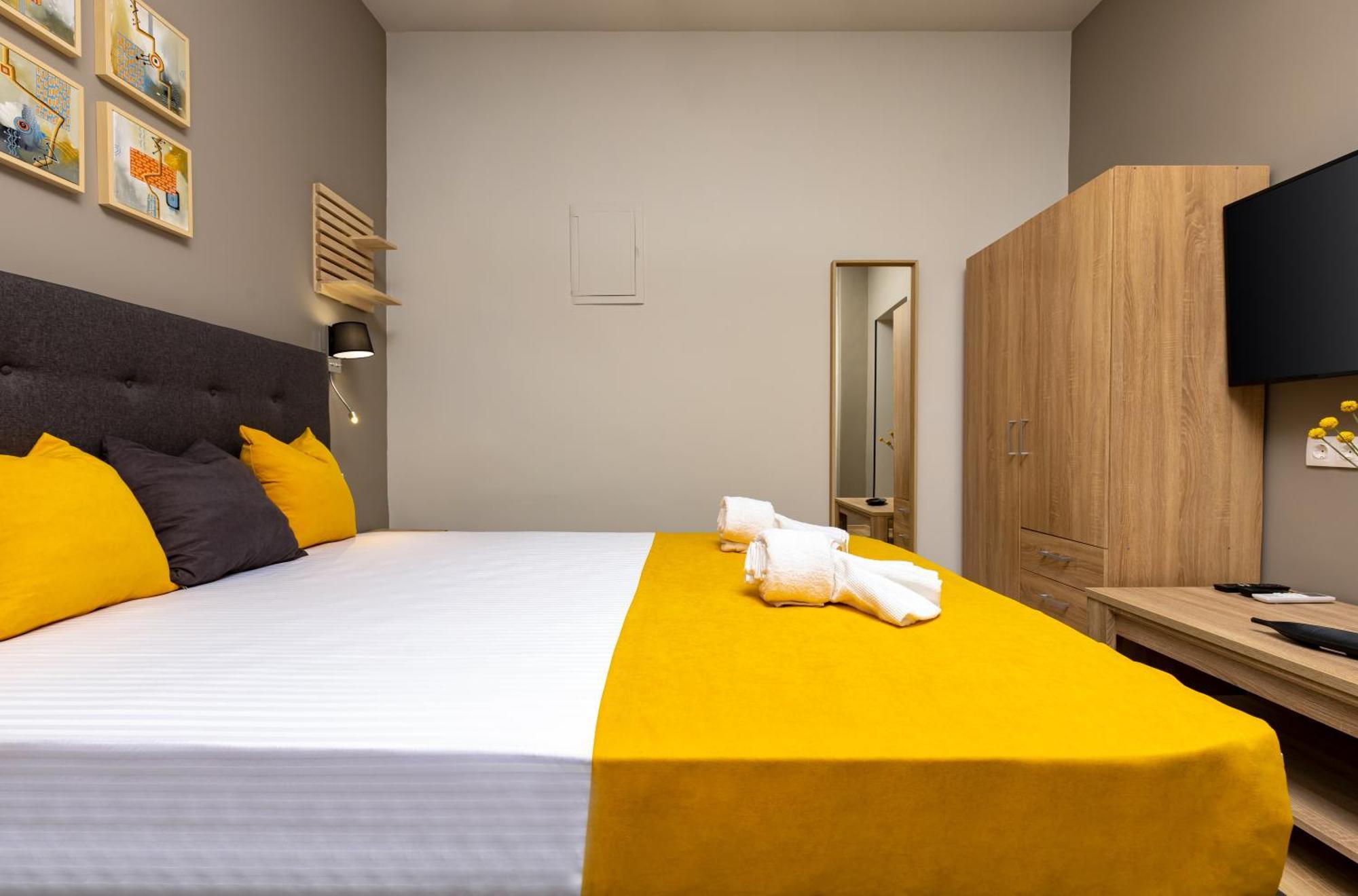 Kapana Guest House On Central Pedestrian Street With Parking Included Пловдив Стая снимка