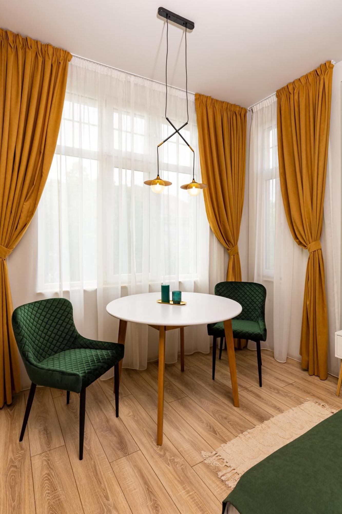 Kapana Guest House On Central Pedestrian Street With Parking Included Пловдив Стая снимка